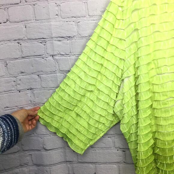 Maggie Barnes All Over Tiered Ruffle Flowy Lime Green Festival Blouse Women's 5X - Picture 4 of 12